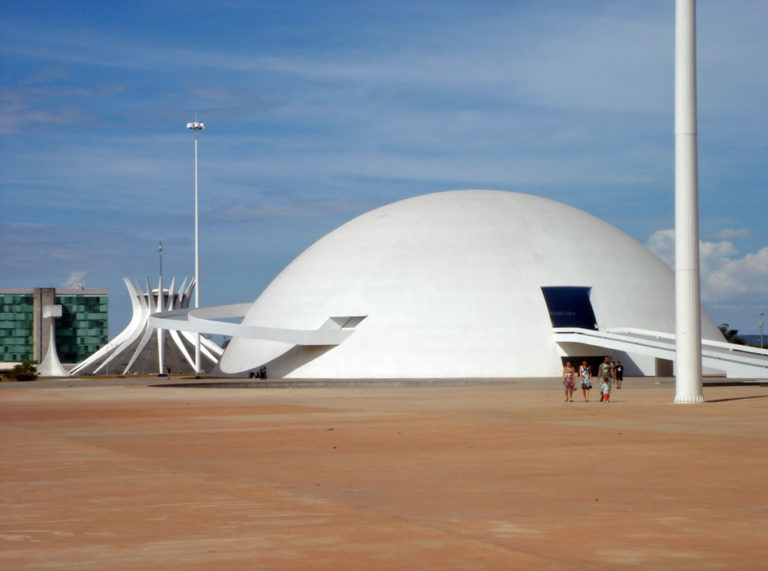 Oscar Niemeyer - Greyscape