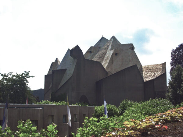 Gottfried Böhm is 100: The Concrete Cathedral of Neviges ...